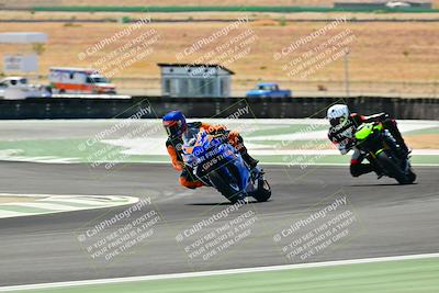 media/Sep-07-2025-TrackXperience (Sun) [[ee17e62fad]]/Level 2/Session 4 (Lower Chicane)/